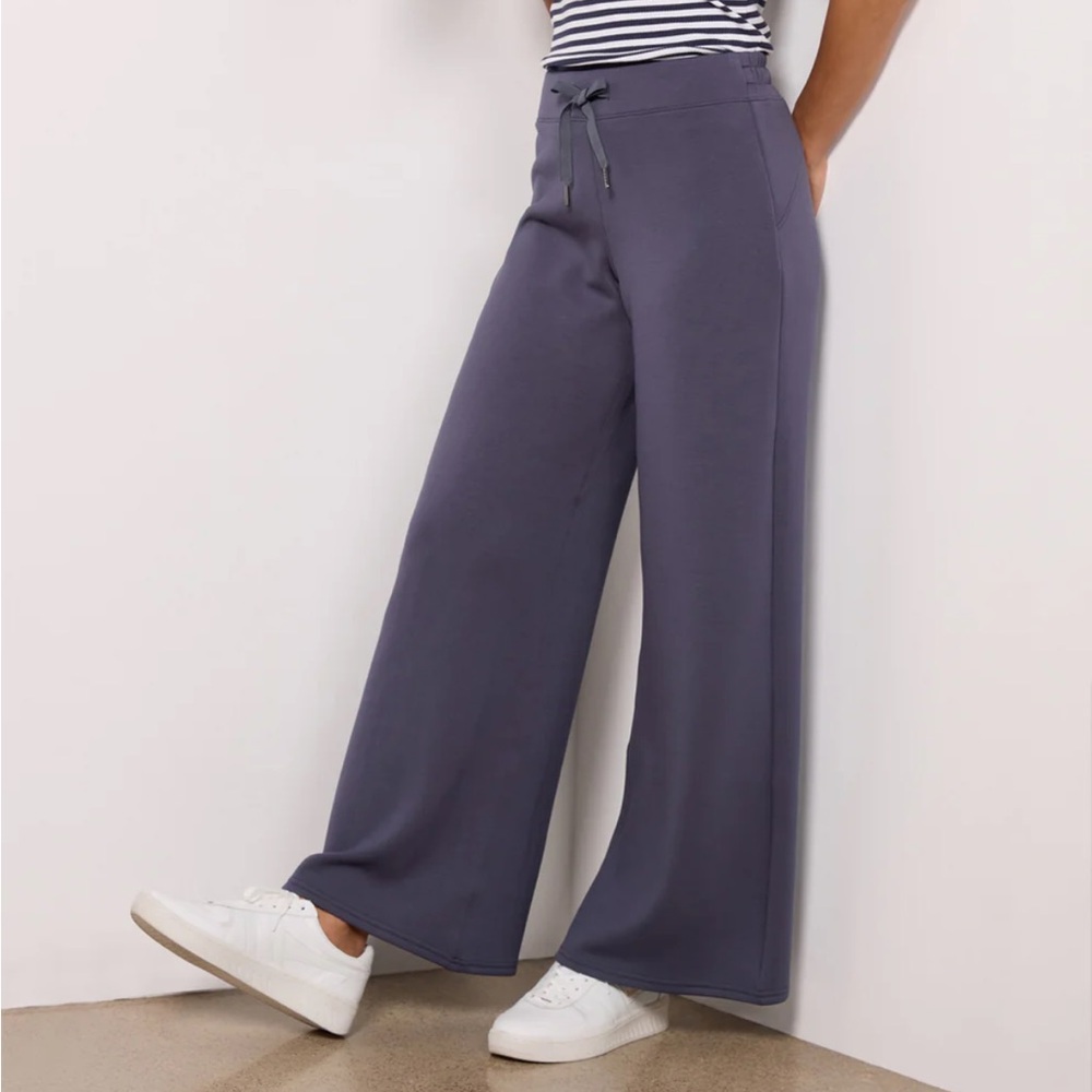 SPANX Air Essentials Wide Leg Pants